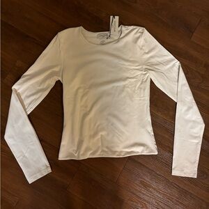 NWT Aritzia Contour White Long Sleeve Size: M